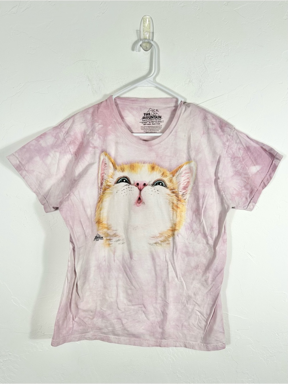Vintage The Mountain Pink Tie Dye Cat Shirt Kayomi Harai 2015 Graphic Tee